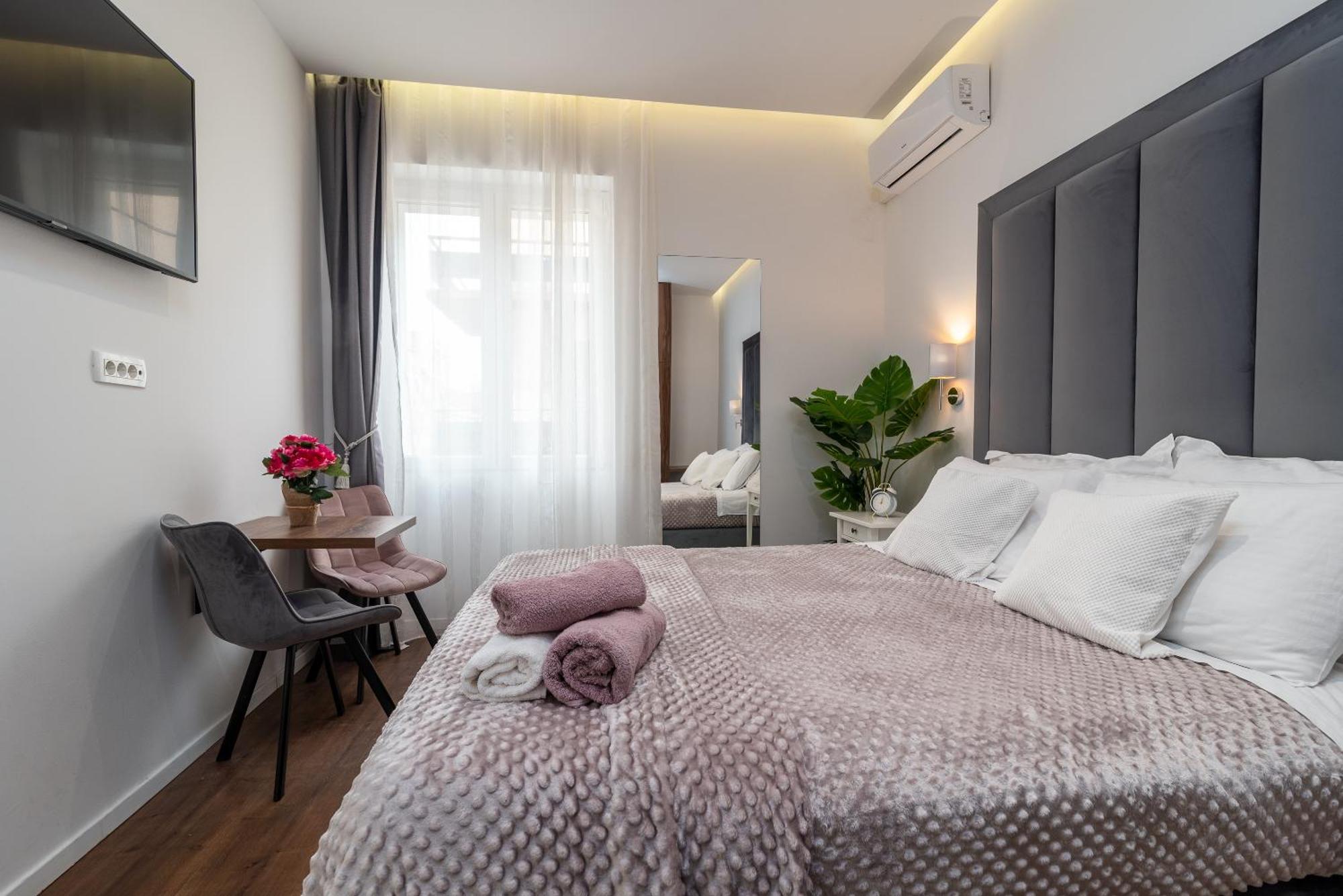 Antares Luxury Rooms 1 Split Exterior foto