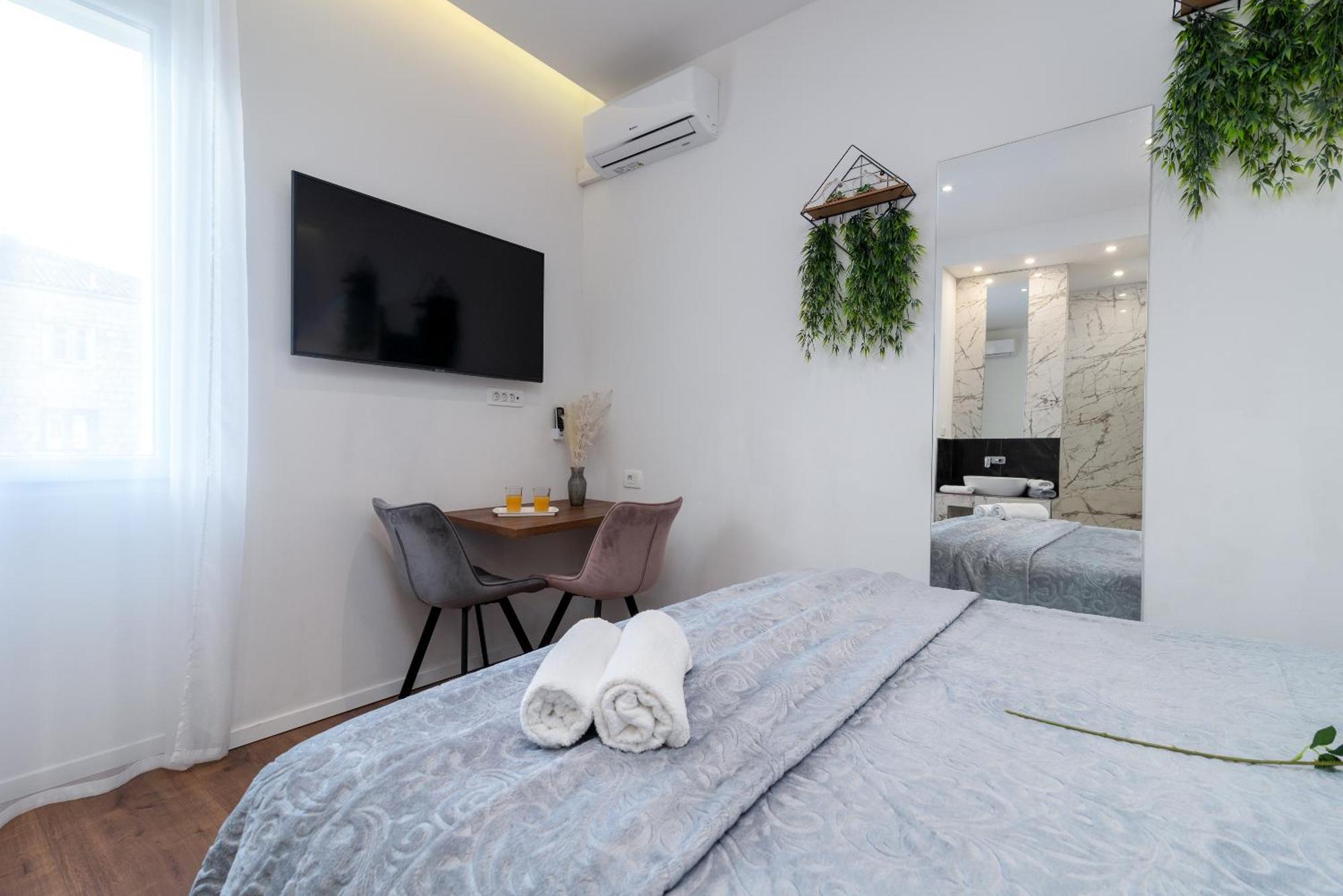 Antares Luxury Rooms 1 Split Exterior foto